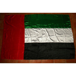 Drapeau des Emirats Arabes Unis 160 x 104 cm en soie à brides