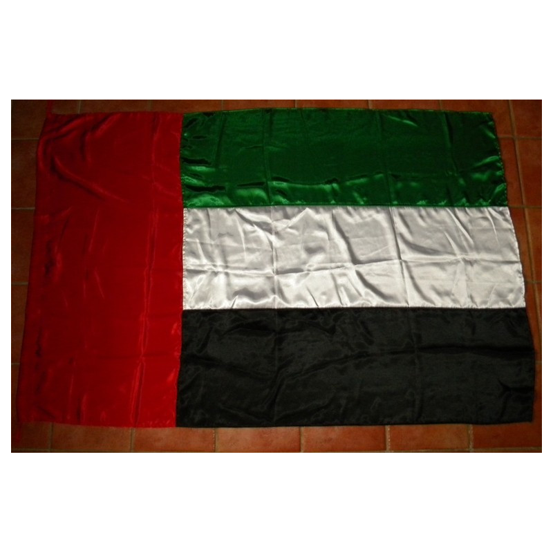 Drapeau des Emirats Arabes Unis 160 x 104 cm en soie à brides