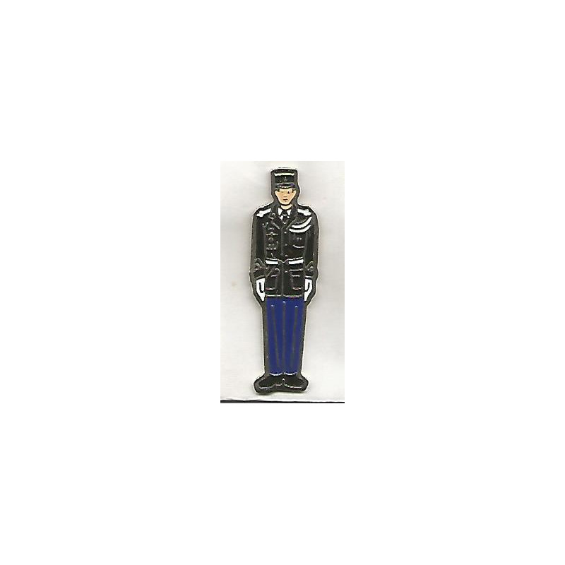 Pin's Personnel masculin - Gendarmerie Nationale (1) 