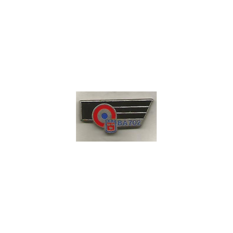 Pin's Logo Base Aérienne 702 de AVORD