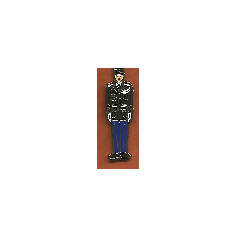 Pin's Personnel masculin - Gendarmerie Nationale (2) 