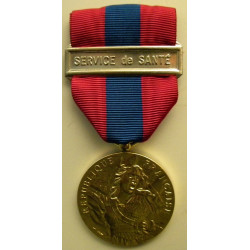 Médaille Défense Nationale "Bronze" 2ème Type doré + agraphe "Service de Santé" 2ème Type