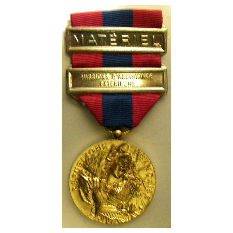 Médaille Défense Nationale "Bronze" 2ème Type doré + agraphes "Matériel" et "M.A.E." 2ème Type