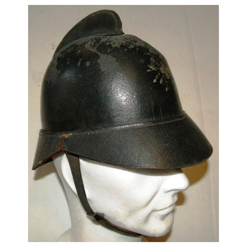 Casque en cuir de Pompier Suisse Modèle 1890 pour les feux électriques