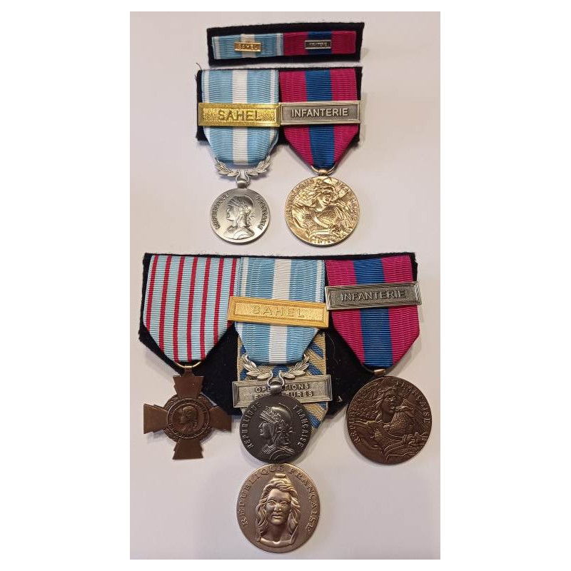 Ensemble Médailles Opération Barkhane au Sahel : Les 2 Placards de Médailles et placard de rappels OPEX - Infanterie