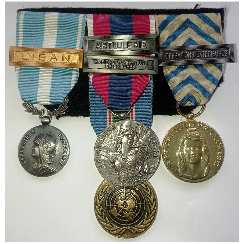 Placard de 4 Médailles - Artillerie