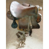 Selle de cheval complète avec Sangles, Etriers et porte-sabre Modèle 1874 - Cavalerie Armée Française WW1 - 1915