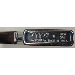 Briquet à essence ZIPPO du 28ème Régiment de Transmissions / Opération Trident de la KFOR - Mitrovica 2001 - Guerre Kosovo