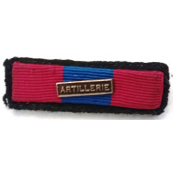 Barrette sur support de médaille de la Défense Nationale "Bronze" avec agrafe "Artillerie"