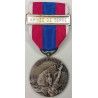 Médaille Défense Nationale "Argent" 1er Type mate + agraphe "Armée de Terre" 2ème Type