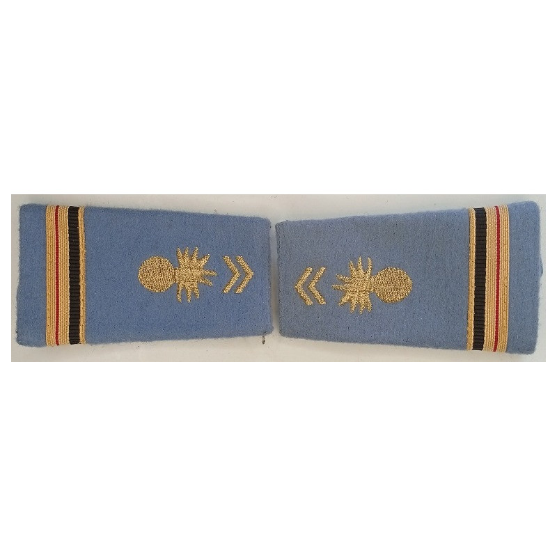 Paire de fourreaux d'épaule de Major de l'ENSOA