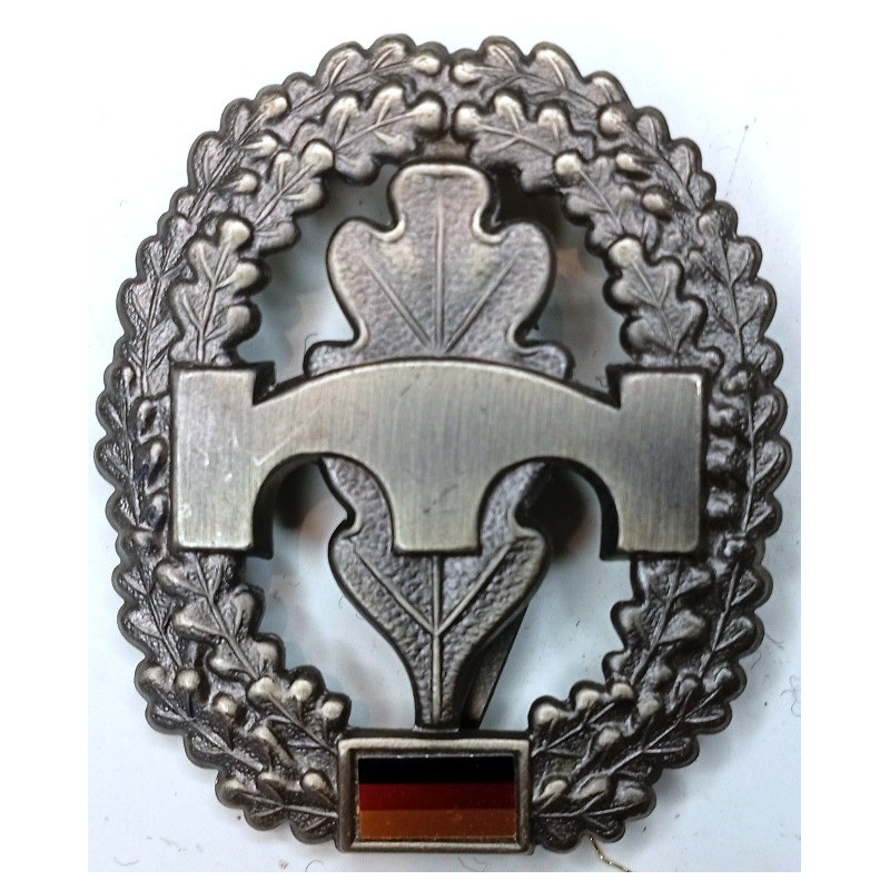 Bundeswehr : Insigne de Béret du Génie - Pioniertruppe Bundeswehr : Insigne de Béret du Génie - Pioniertruppe