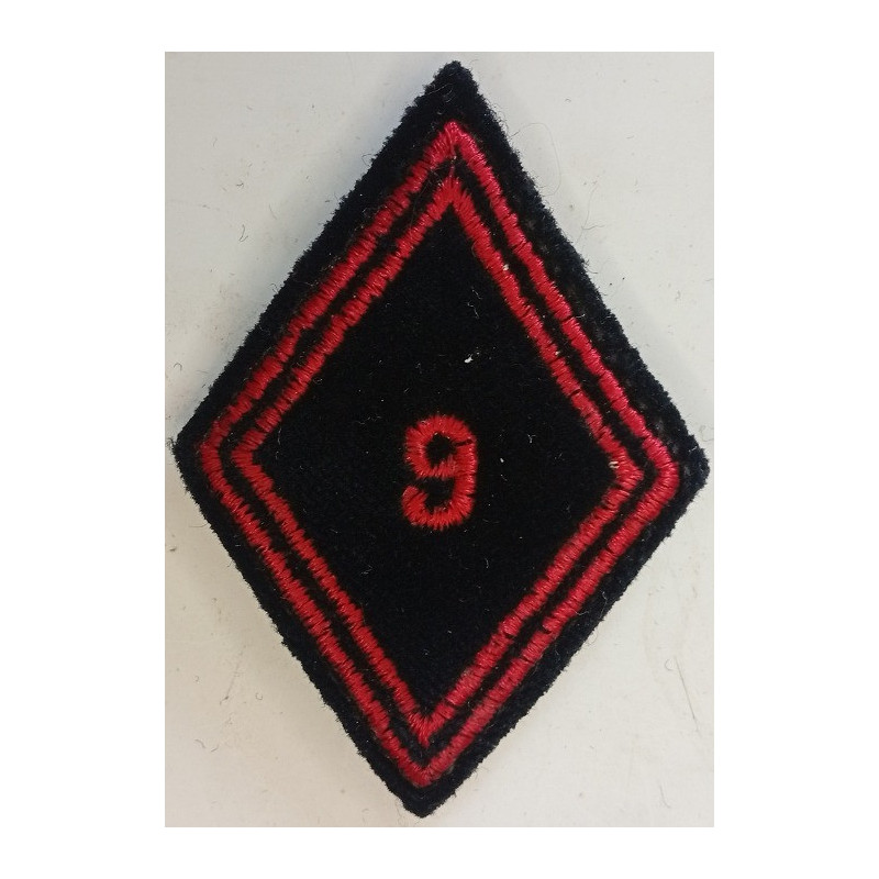 Losange de bras Troupe / Militaire du Rang du 9ème Régiment du Génie à crochets