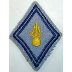 Losange de bras des Ecoles Militaires InterArmes / E.M.I.A. à crochets (1)