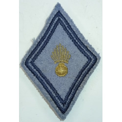 Losange de bras des Ecoles Militaires InterArmes / E.M.I.A. à crochets (2)