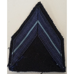 Grade de bras de Brigadier Appelé du Contingent à coudre