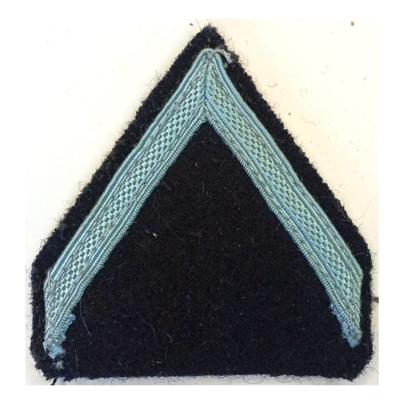 Grade de bras de 1ère classe Appelé du Contingent à coudre Grade de bras de 1ère classe Appelé du Contingent à coudre