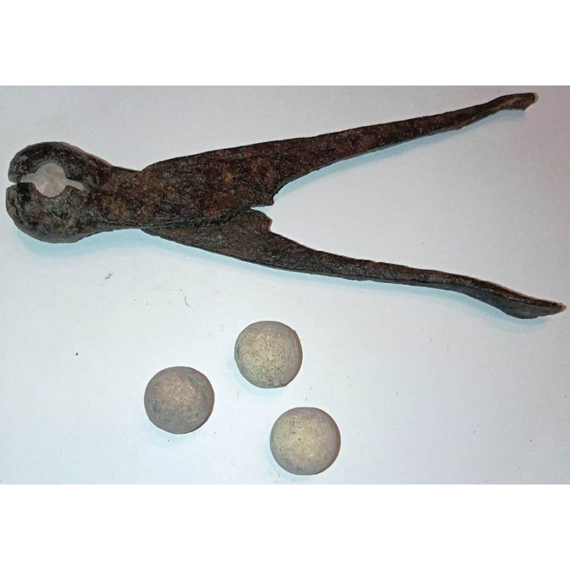 Moule à Balles d'Arquebuse de 27 grammes - Guerre de 30 Ans / 17ème Siècle Moule à Balles d'Arquebuse de 27 grammes - Guerre de 30 Ans / 17ème Siècle
