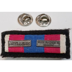 Placard de Rappel Médaille de la Défense Nationale "Argent" avec Agrafes "Artillerie" + "Forces Françaises en Allemagne"