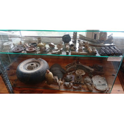 Ensemble d'Artefacts du Crash d'un Avion de Chasse Focke-Wulf 190 A8 - Aviation Allemande WW2
