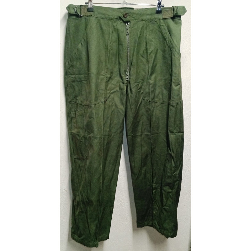 Pantalon de Mécanicien Kaki Armée de l'Air Française Années 60/70 NEUF Pantalon de Mécanicien Kaki Armée de l'Air Française Années 60/70 NEUF