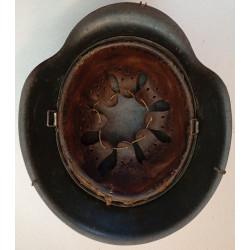Casque Luftwaffe Modèle 1942 avec Insigne camouflé 3 tons Normandie et grillagé - Jus Combat intouché WW2