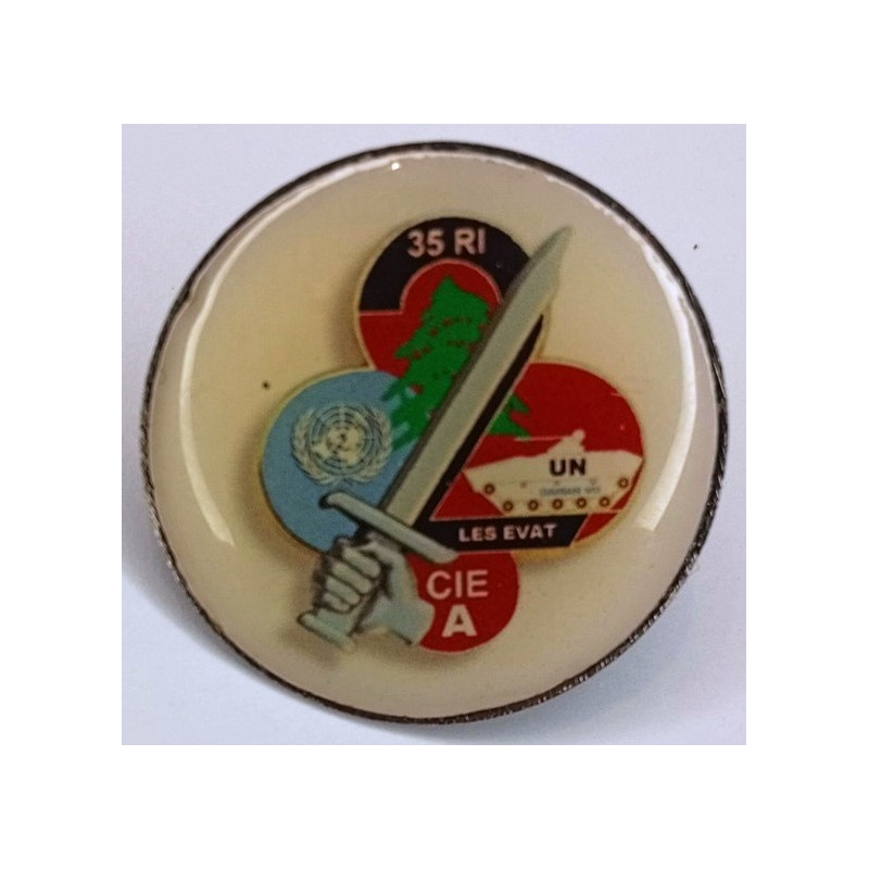 Pin's Les EVAT 2ème Compagnie du 35° Régiment d'Infanterie au Liban - OPEX O.N.U. Compagnie A
