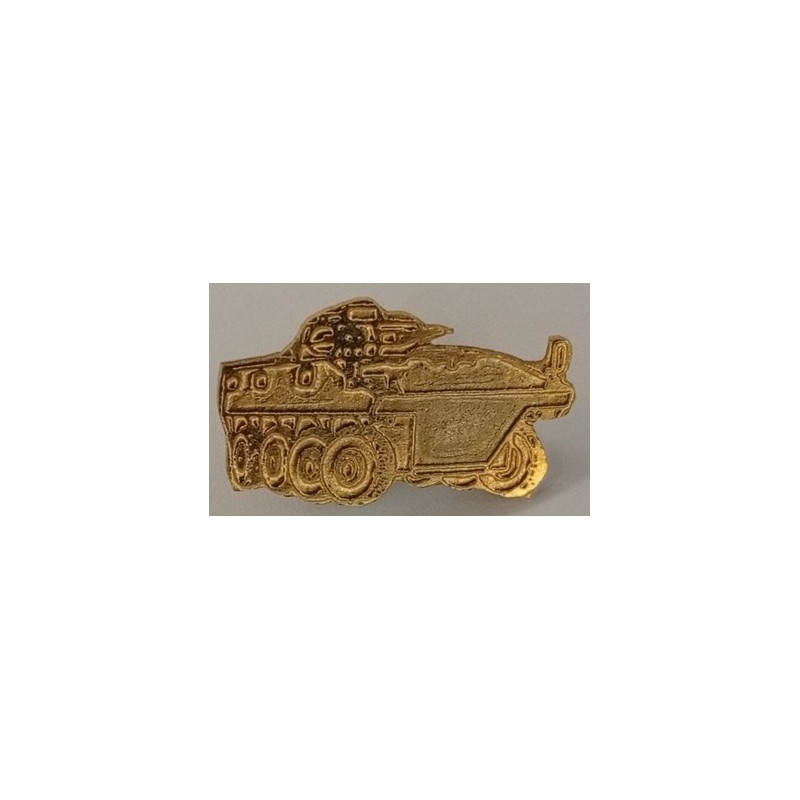 Pin's de calot Véhicule Blindée de Combat d'Infanterie / V.B.C.I. Armée française