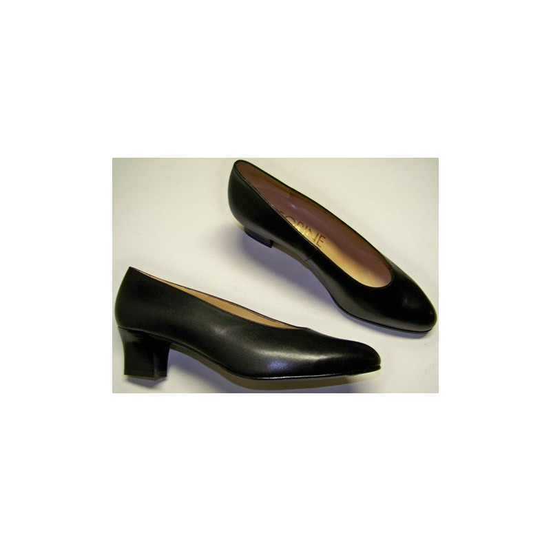 Chaussures Escarpins Talons plats FEMME PMFAT Armée Française NEUVES Chaussures Escarpins Talons plats FEMME PMFAT Armée Française NEUVES