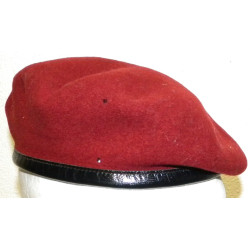 Béret rouge Troupes Aéroportées - Parachutiste NEUF