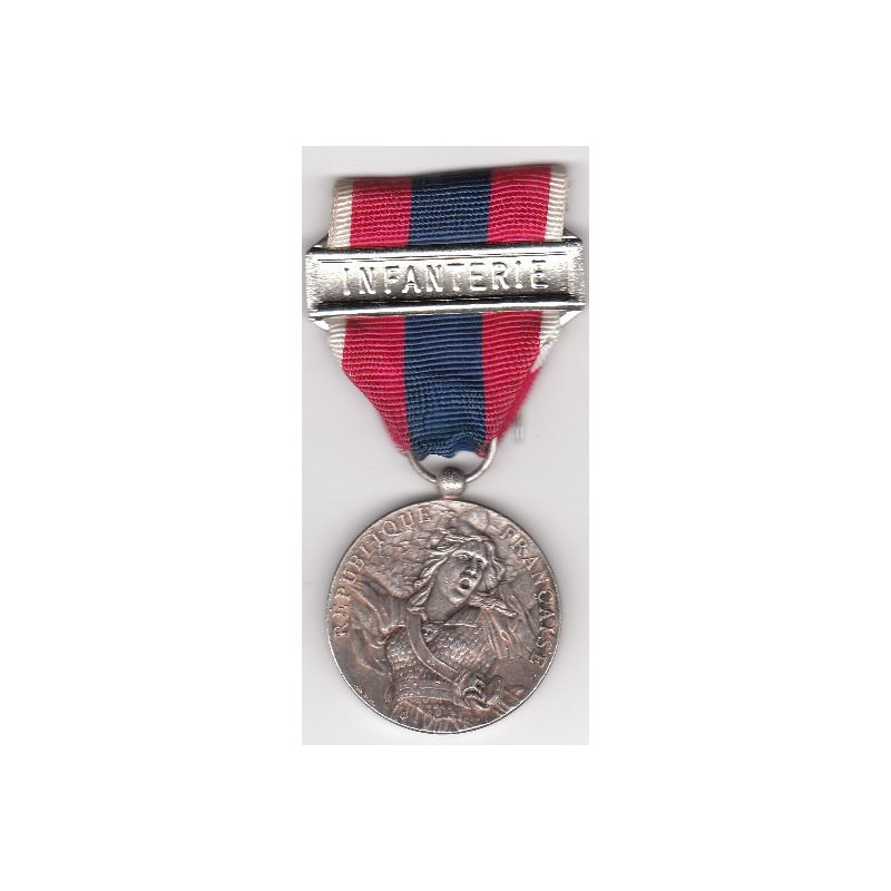 Médaille Défense Nationale "Argent" 2ème Type brillant+ agraphe "Infanterie" 2ème Type 
